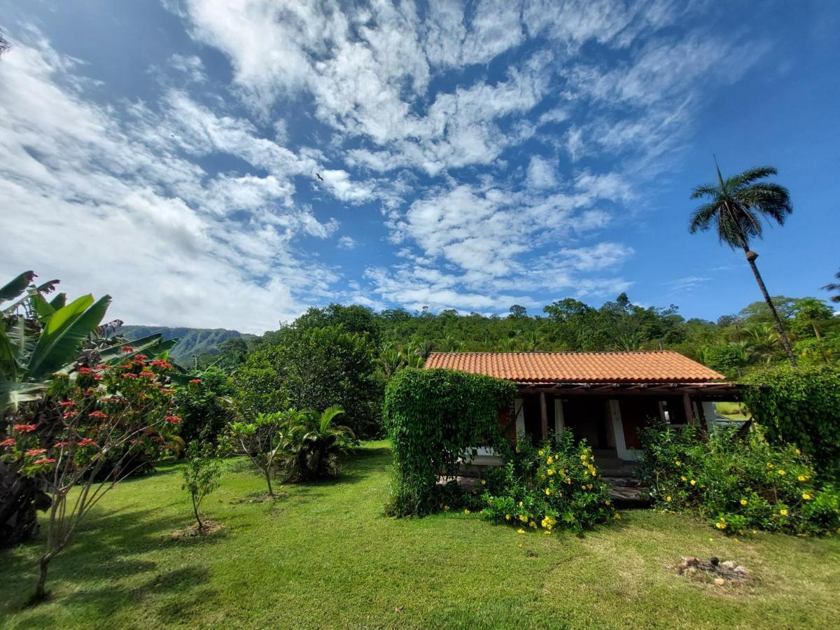 Refugio No Meio Da Natureza - Chale Pe De Serra Алту-Параизу-ди-Гояс Экстерьер фото